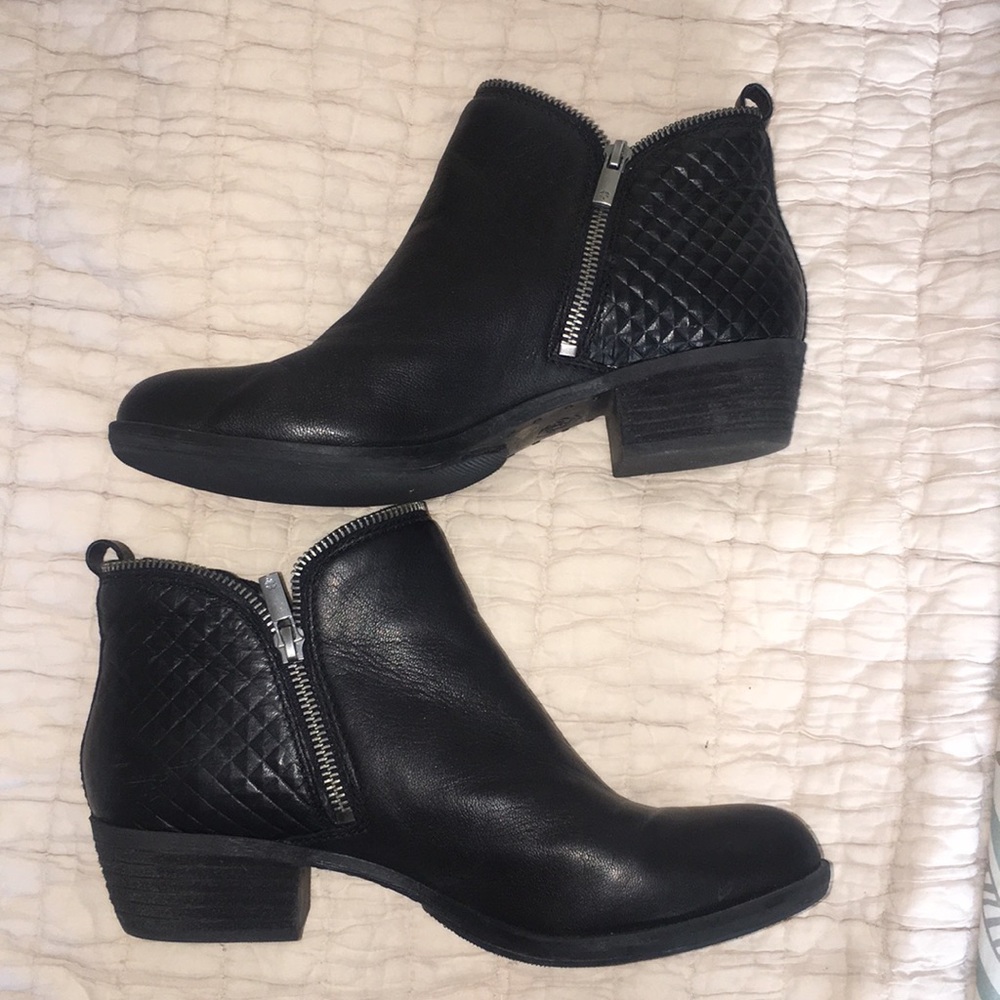 Lucky brand extra comfortable booties! LIKE NEW